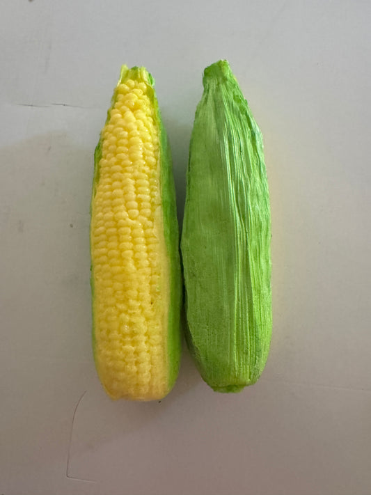 Corn On the Cob Peeled Husk
