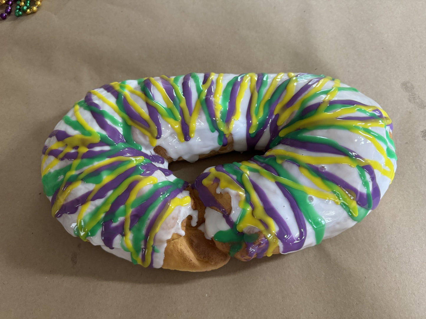 Mardi Gras King Cake, (Round or Oval Shape)