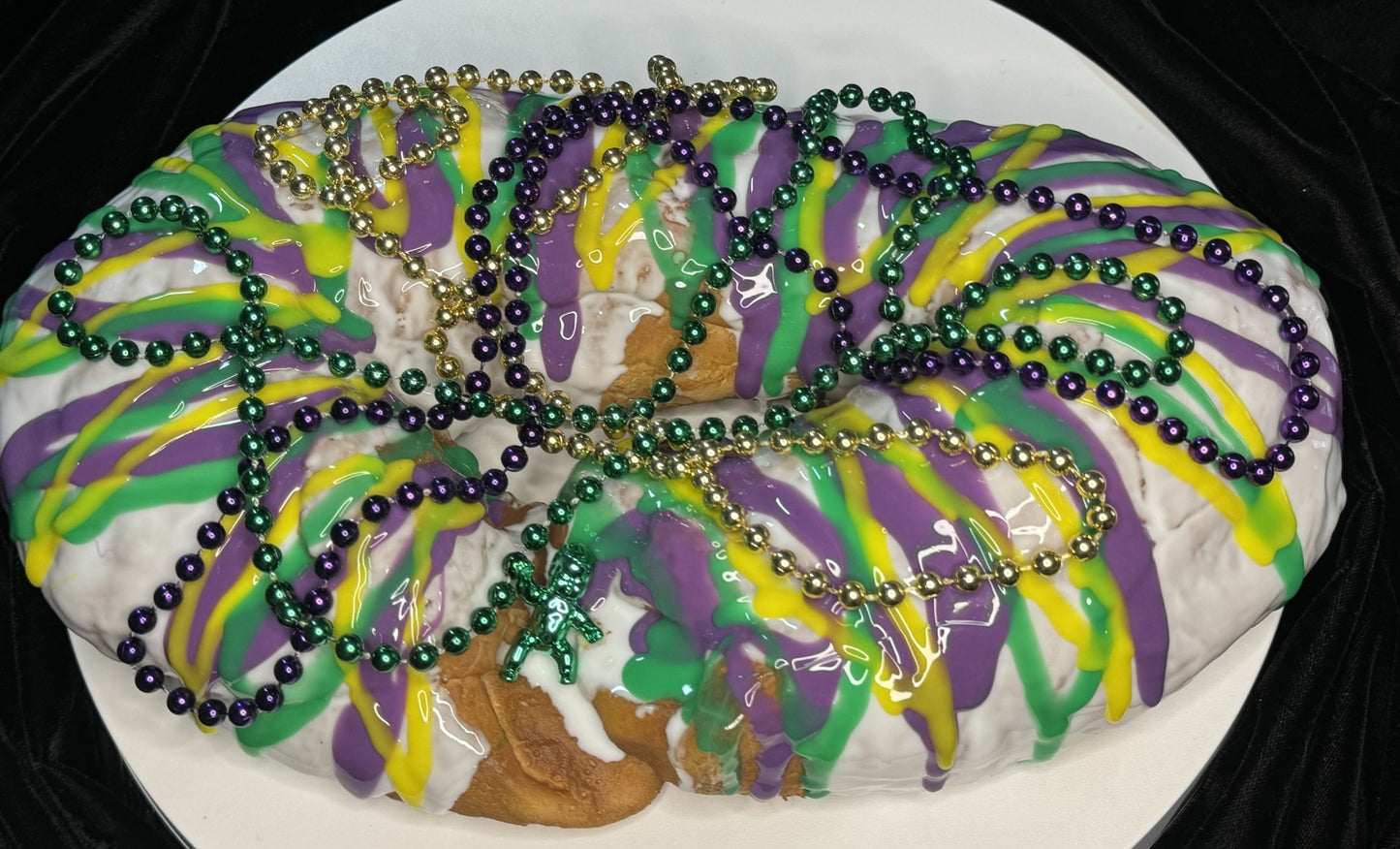 Mardi Gras King Cake, (Round or Oval Shape)