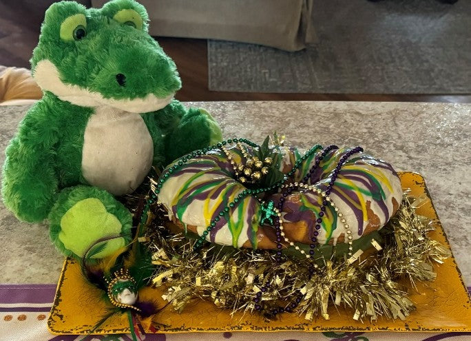 Mardi Gras King Cake, (Round or Oval Shape)